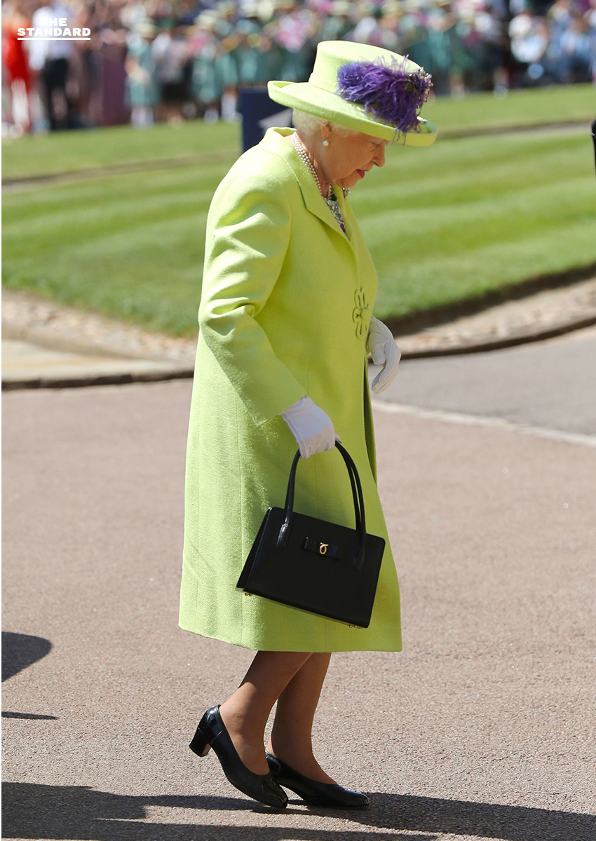  Queen Elizabeth II