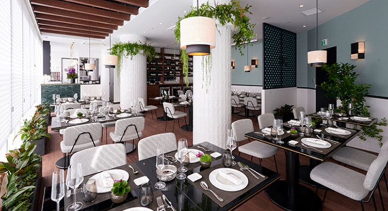 Shiseido кафе. Elle cafe. Elle cafe. Elle cafe. эль кафе казарменный.