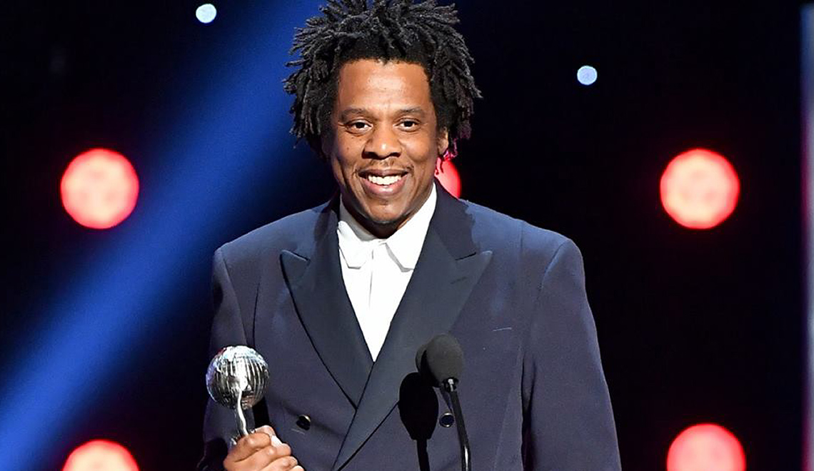 Jay-Z ขึ้นรับรางวัล NAACP กล่าวสปีชซึ้ง ขอบคุณคุณยายวัย 93 ปี ...