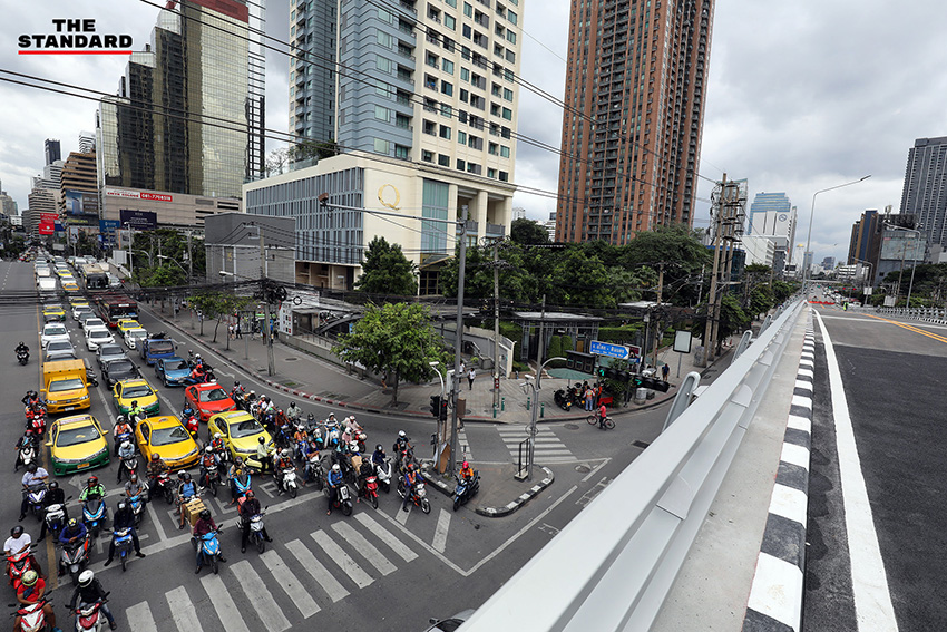 สะพานข้ามแยกอโศก-เพชรบุรี