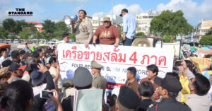 อัศวิน ขวัญเมือง