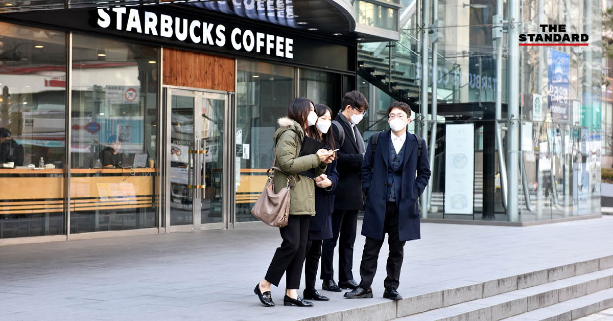 เกาหลีใต้ตรวจพบผู้ป่วยโควิด-19 56 ราย ติดเชื้อหลังจากเข้า Starbucks โดยไม่สวมหน้ากากอนามัย