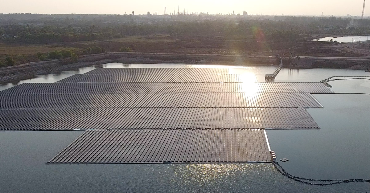 พลังงานที่ยั่งยืน สวนโซลาร์ลอยน้ำพลังงานแสงอาทิตย์ที่ใหญ่ที่สุดใน SEA จากนวัตกรรมเม็ดพลาสติก HDPE ที่เป็นมิตรต่อสิ่งแวดล้อม SolarCell