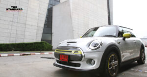 เหตุผลที่จะทำให้คุณหลงรัก MINI Cooper SE รถที่ให้มากกว่าแค่ความสะดวกสบายในการขับขี่ แต่ยังทำให้โลกนี้น่าอยู่ยิ่งขึ้น [Advertorial]