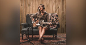 Folklore ของ Taylor Swift ติดอันดับหนึ่งอัลบั้มแห่งปีของนิตยสาร Time