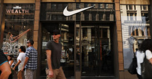 ‘Nike’ คาดรายได้ปีนี้ทะลุเป้า อานิสงส์ยอดขายออนไลน์พุ่ง-เทรนด์รักสุขภาพมาแรง