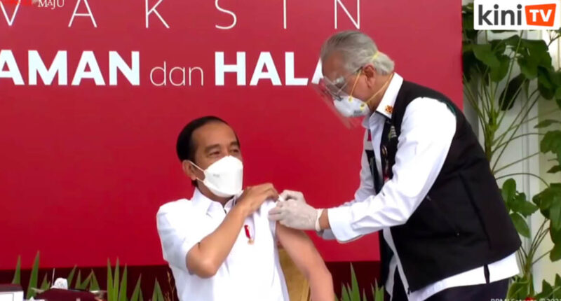 ประธานาธิบดีอินโดนีเซียรับวัคซีนต้านโควิด-19 โดสแรกของ Sinovac ถ่ายทอดสดทั่วประเทศ ก่อนเริ่มฉีดให้ประชาชน
