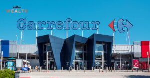 ยักษ์ชนยักษ์! Couche-Tard เชนร้านสะดวกซื้อแคนาดา กำลังซุ่มเจรจา ‘เทกโอเวอร์’ Carrefour ของฝรั่งเศส หากสำเร็จจะกลายเป็นบริษัทที่มีมูลค่า 1.5 ล้านล้านบาท