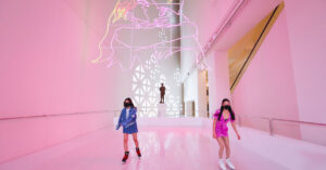 พิพิธภัณฑ์ศิลปะไทยร่วมสมัย (MOCA) แปลงบางส่วนให้กลายเป็นลานไอซ์สเกตแสนหวาน