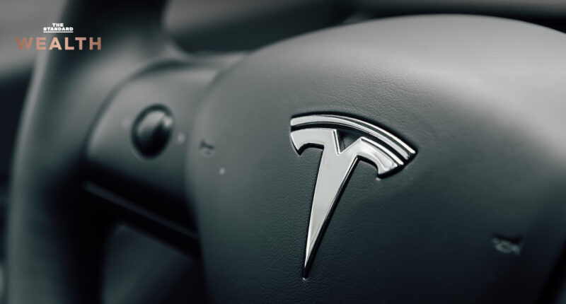 สหรัฐฯ เรียกรถยนต์ไฟฟ้า Tesla คืนกว่า 1 แสนคัน หลังพบปัญหาที่แผงควบคุมแบบสัมผัส เสี่ยงไม่ปลอดภัย