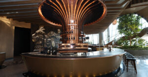 เปิดแล้ว ‘Third Place ที่ใหญ่ที่สุดในไทย’ Starbucks Reserve ‘ไอคอนสยาม’ สาขาที่ 417