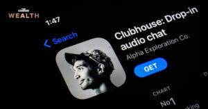 Clubhouse คืออะไร ทำไมมีแอปฯ ‘ไม่ได้แปลว่าเล่นได้’ แถมร้อนจน Facebook อยากทำตาม