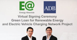 EA ลงนามสัญญาเงินกู้สีเขียว ADB รวม 1.5 พันล้านบาท เสริมแกร่งฟาร์มโซลาร์-ลม เร่งขยายสถานีชาร์จรถไฟฟ้า