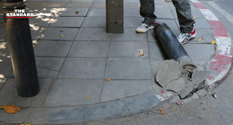 สายไฟ-กองขยะ-พื้นแตกร้าว ภาพสะท้อนปัญหาการจัดการทางเท้าในกรุงเทพมหานคร