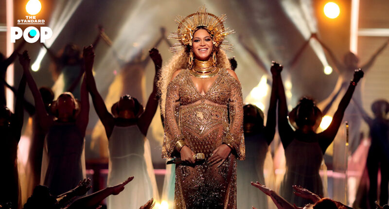 รวบรวมภาพสุดไอคอนิกของ Beyoncé ที่งาน Grammy Awards