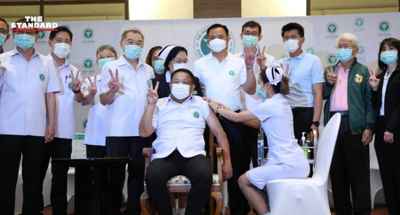 ‘ฉีดวัคซีนโควิด-19 เพื่อชาติ’ สธ. ชวนคนไทย ฉีดให้ครอบคลุมร้อยละ 60 ของประชากรเป้าหมาย เพื่อเปิดประเทศ