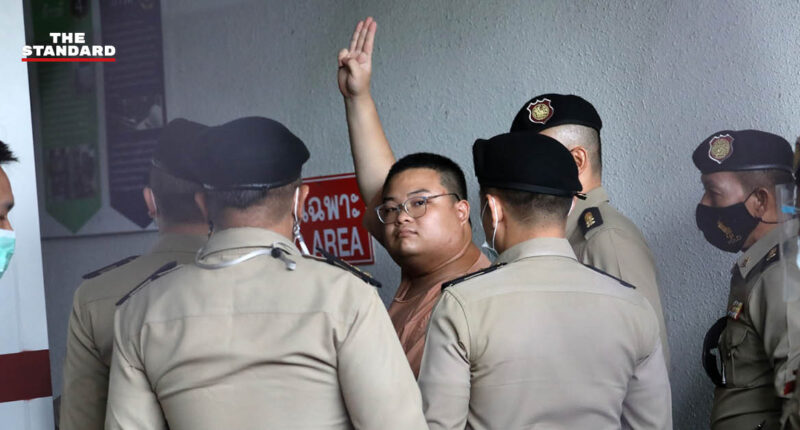 เพนกวิน ลั่นไม่เสียใจที่เสียอิสรภาพ แต่เสียใจที่ไม่ได้รับความเป็นธรรม หลังศาลสั่งจำคุก 15 วัน กรณีละเมิดอำนาจศาล