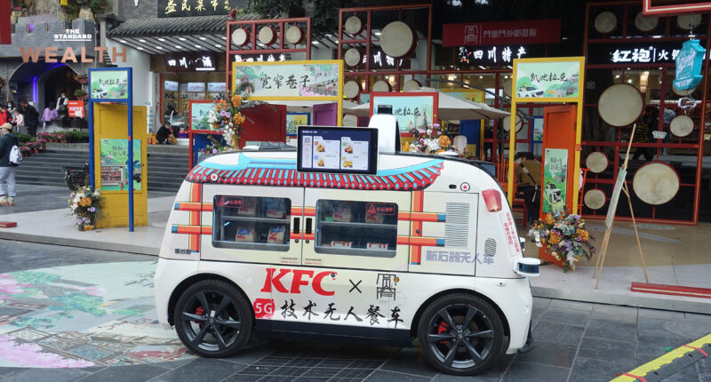 ยลโฉมการขายไก่ทอดแบบล้ำๆ ของ KFC ในแดนมังกร ด้วย ‘รถไร้คนขับ’ ควบคุมผ่าน 5G