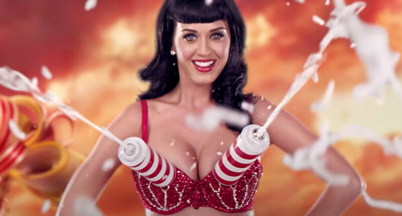 ครบรอบ 11 ปีเพลง California Gurls ของ Katy Perry ปล่อยวันแรก