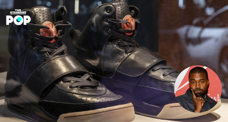 Nike Yeezy คู่ต้นแบบของ Kanye West ถูกขายไปในราคา 56 ล้านบาท สร้างสถิติใหม่เป็นรองเท้าผ้าใบที่ถูกประมูลในราคาสูงที่สุดในโลก