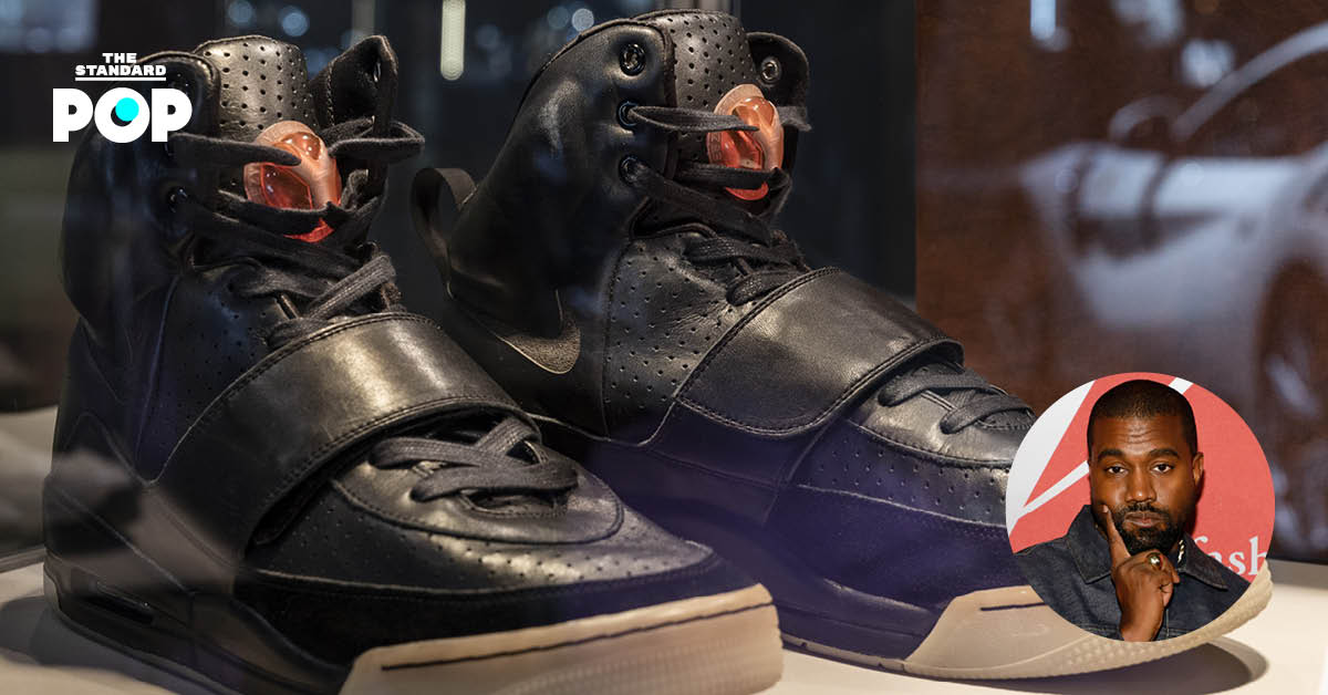 Nike Yeezy คู่ต้นแบบของ Kanye West ถูกขายไปในราคา 56 ล้านบาท สร้างสถิติใหม่เป็นรองเท้าผ้าใบที่ถูกประมูลในราคาสูงที่สุดในโลก