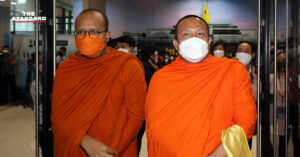 พระมหาไพรวัลย์ พระมหาสมปอง