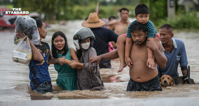 ชาวบ้านอพยพหนีน้ำที่ชัยบาดาล ลพบุรี