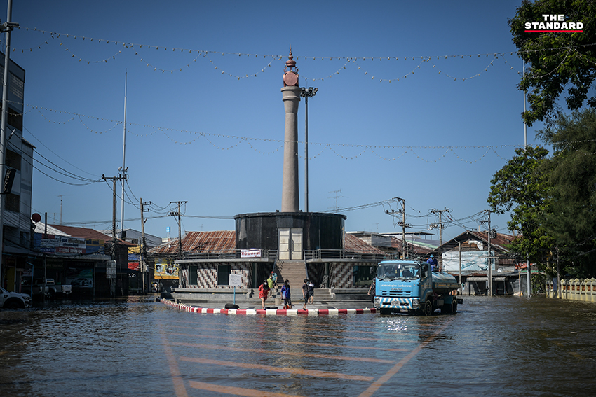 flood-in-thailand-2564