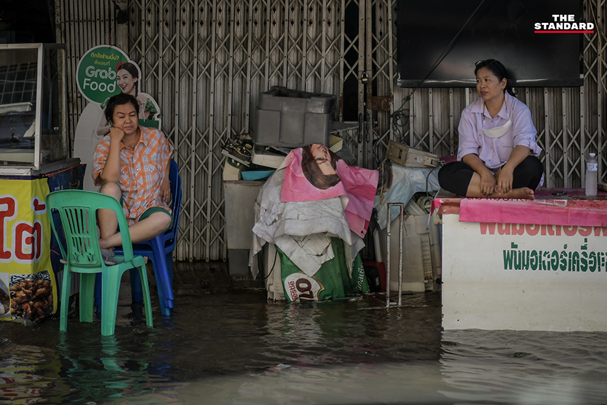 flood-in-thailand-2564