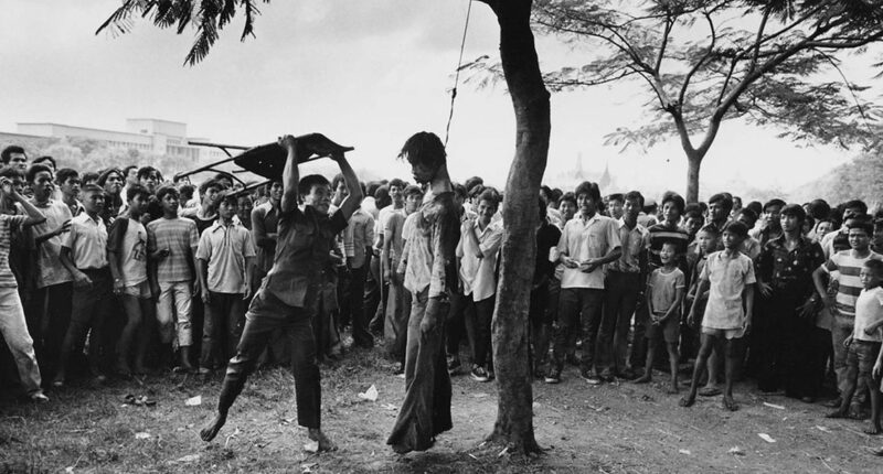 6 October 1976 massacre