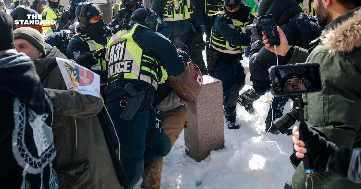 ตำรวจแคนาดาสลายการชุมนุมต้านมาตรการในสถานการณ์โควิด จับกุมผู้ประท้วงนับร้อยราย