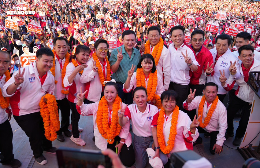 thaksin-campaigns-chiangmai