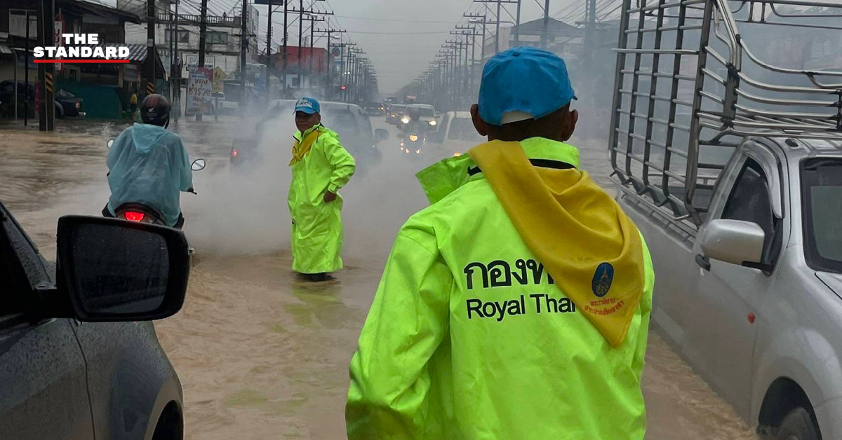 disaster-relief-center-southern-thailand-floods