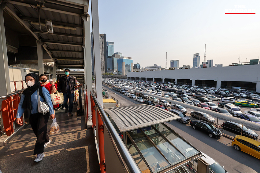 รถเมล์-รถไฟฟ้า ‘ฟรี’