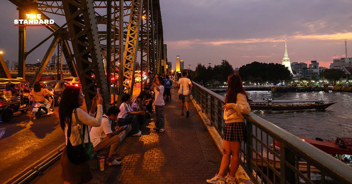 flower-photos-phutthayotfa-bridge