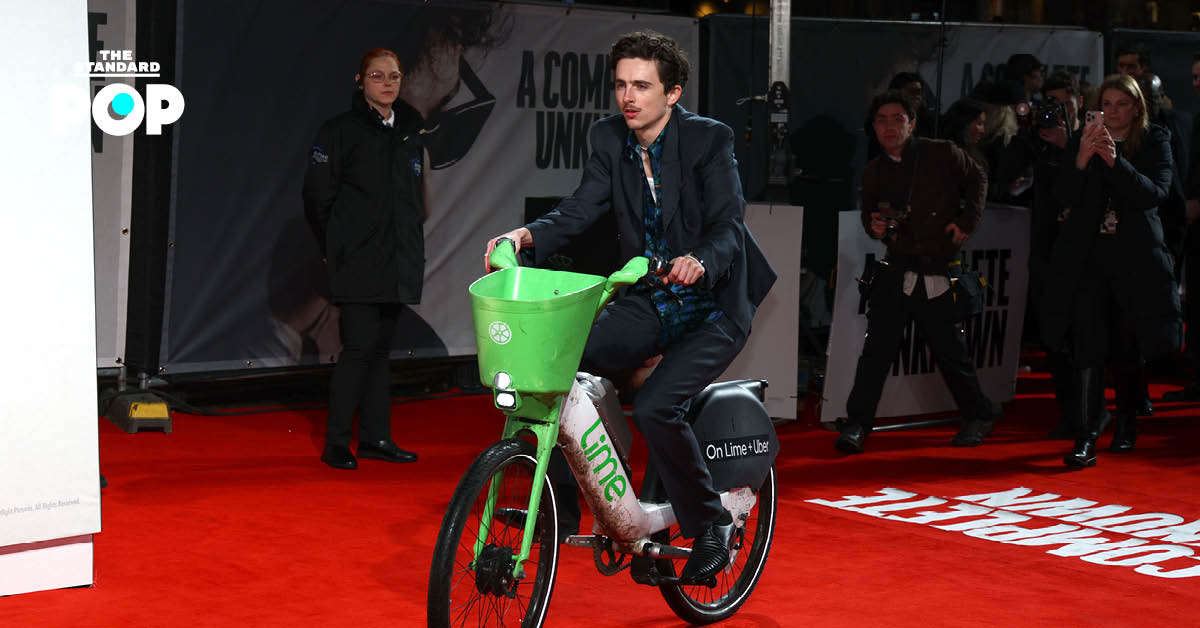 timothee-chalamet-bike-fine