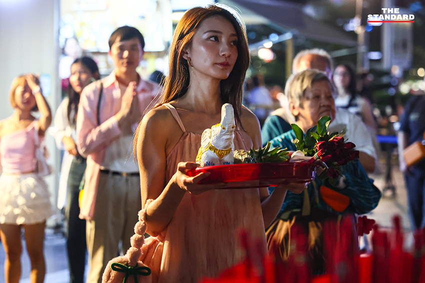 ฤกษ์ดีวาเลนไทน์ บวงสรวงไหว้พระตรีมูรติรับวันแห่งความรัก