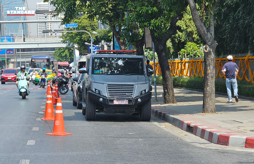 ตำรวจคุมเข้มวันบลูเดย์