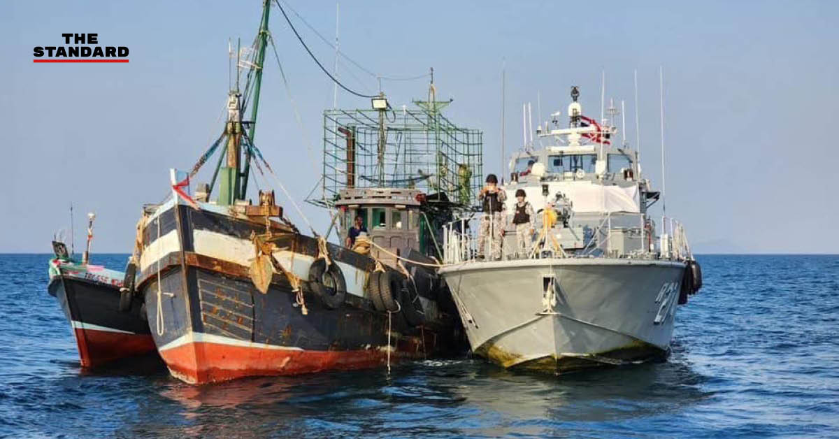 กองทัพเรือเข้าจับกุมเรือประมงเมียนมาที่ลักลอบทำประมงในน่านน้ำไทย จังหวัดระนอง