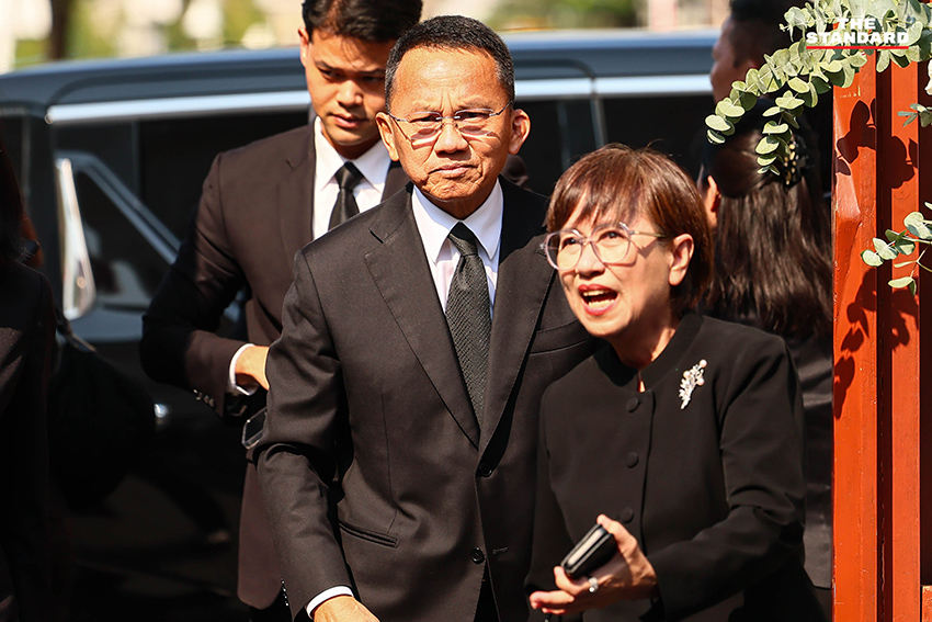 พิธีพระราชทานเพลิงศพ ‘พจนีย์ ณ ป้อมเพชร’ มารดาคุณหญิงพจมาน