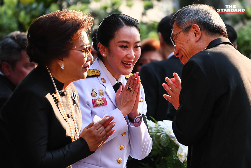 พิธีพระราชทานเพลิงศพ ‘พจนีย์ ณ ป้อมเพชร’ มารดาคุณหญิงพจมาน