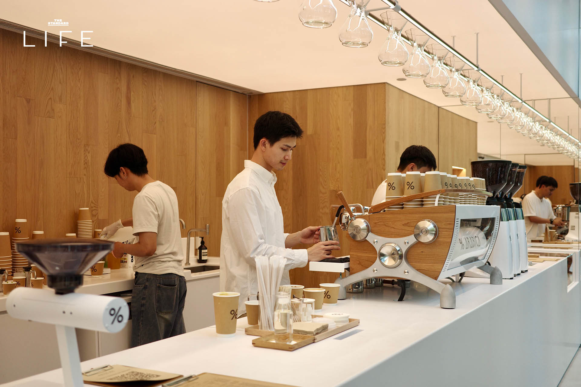 % Arabica One Bangkok สาขาล่าสุดที่ใหญ่