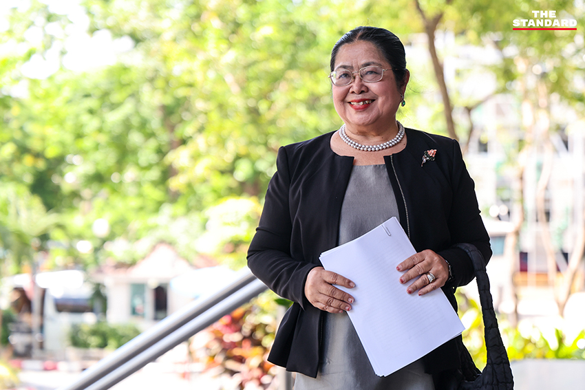 กุสุมาลวตีฟ้องหมิ่นประมาทอนุทิน