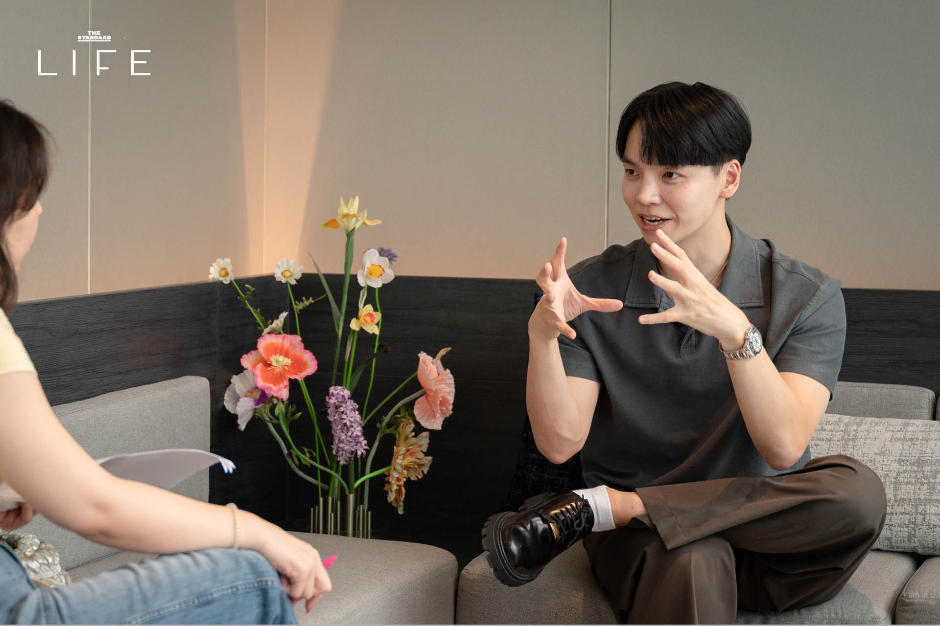 หมอเชิ้ต ผู้เชี่ยวชาญผมร่วงและผมบางชื่อดังในโซเชียล