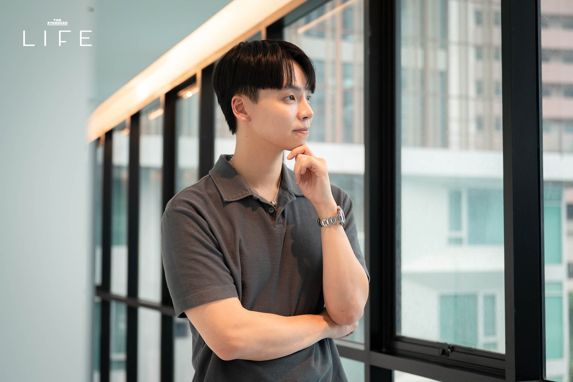 หมอเชิ้ต ผู้เชี่ยวชาญผมร่วงและผมบางชื่อดังในโซเชียล