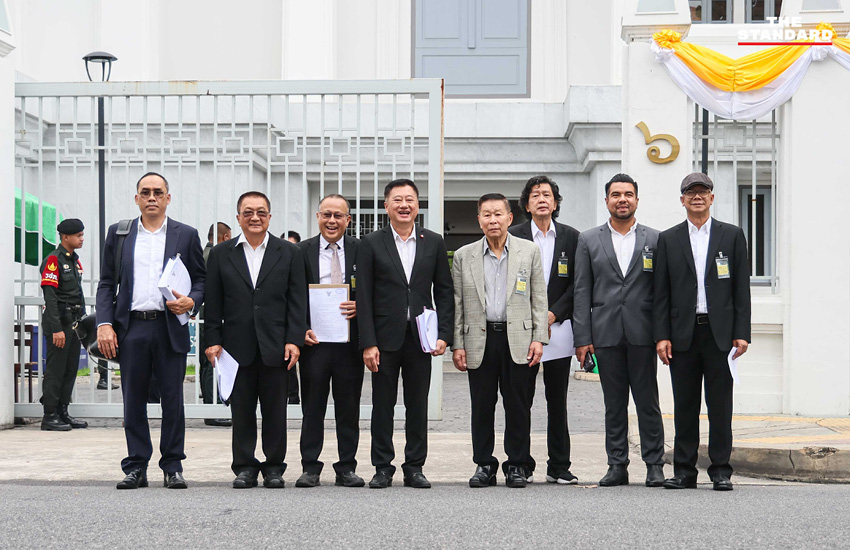 ชาญชัยยื่นหลักฐานศาลฎีกา ย้ำทักษิณป่วยทิพย์ เสรีพิศุทธ์เชื่อไม่มาศาล
