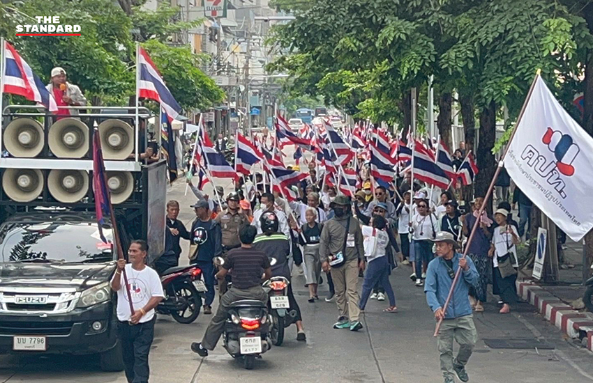คปท. บุกประชิดเวที GBC 
