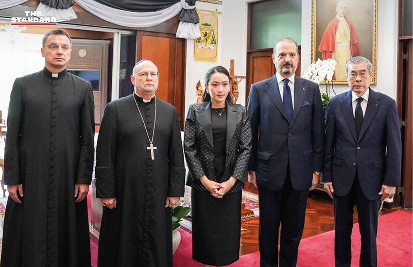 นายกฯ ลงนามไว้อาลัยแด่สมเด็จพระสันตะปาปาฟรานซิส ณ สถานทูตวาติกัน

