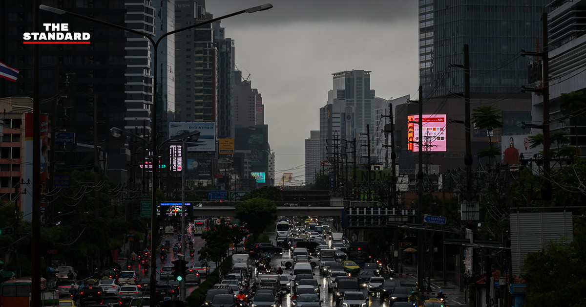 ฝนตกหนักในกรุงเทพฯ และหลายภาคของไทย กรมอุตุฯ เตือนเสี่ยงน้ำท่วมฉับพลัน