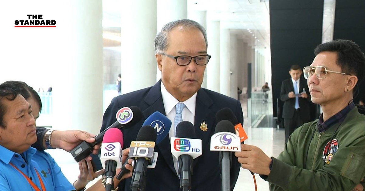 ชูศักดิ์ ศิรินิล ให้สัมภาษณ์เรื่องยิ่งลักษณ์
